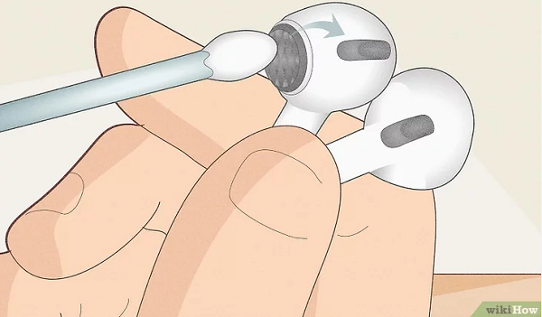 How to Clean AirPods AirPods Pro AirPods Max and EarPods